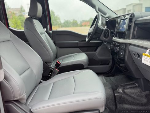 New 2025 Ford F550 4x4 Supercab Super Duty image 48