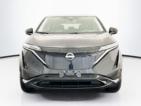 Used 2025 Nissan Ariya AWD image 2