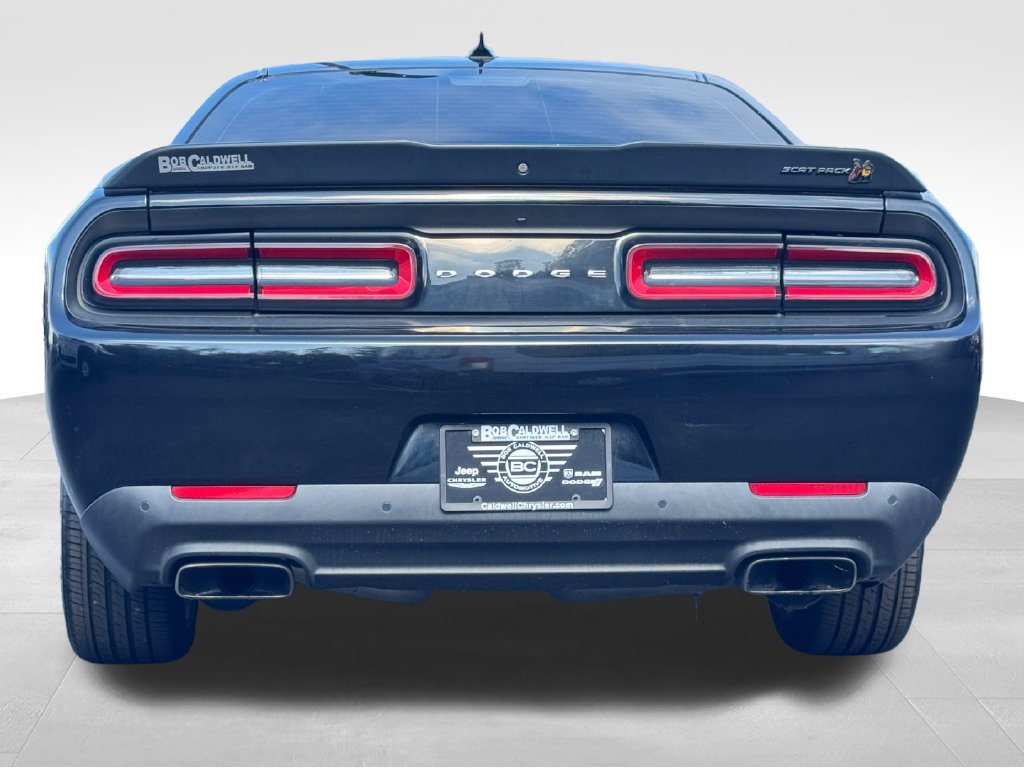 Used 2022 Dodge Challenger R/T Scat Pack RWD image 6