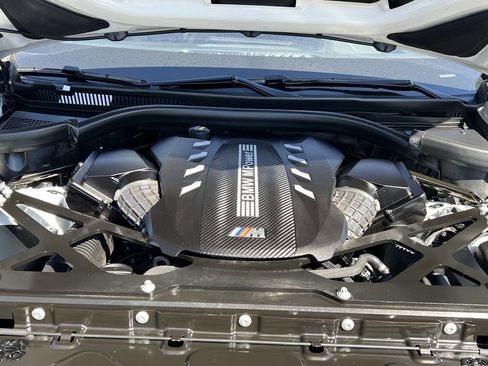 Used 2022 BMW X5 M w/ Competition Package 2 AWD/4WD image 34