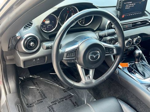 Used 2022 MAZDA MX-5 Miata Grand Touring RWD image 11