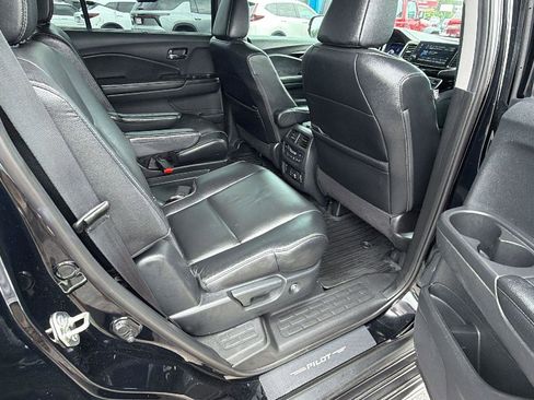 Used 2020 Honda Pilot Touring image 19