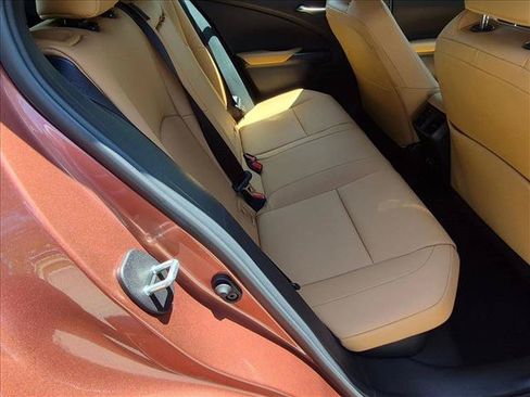 Used 2025 Lexus UX 300h FWD w/ Accessory Package (Z1) image 19