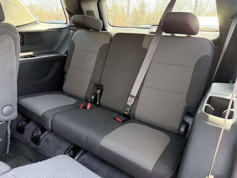 Used 2019 Chevrolet Traverse LT image 12