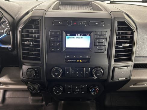 Used 2019 Ford F150 XL w/ Equipment Group 101A Mid AWD/4WD image 18