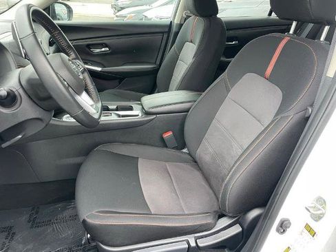 Certified 2023 Nissan Sentra SR w/ Midnight Edition Package FWD image 7
