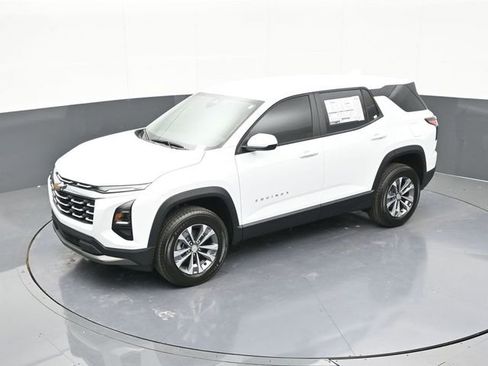 New 2026 Chevrolet Equinox LT FWD image 69