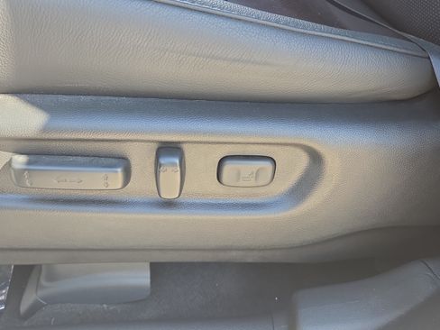 Used 2025 Honda Passport Black Edition image 10