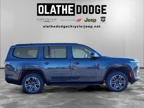 New 2026 Jeep Grand Wagoneer 4WD image 31