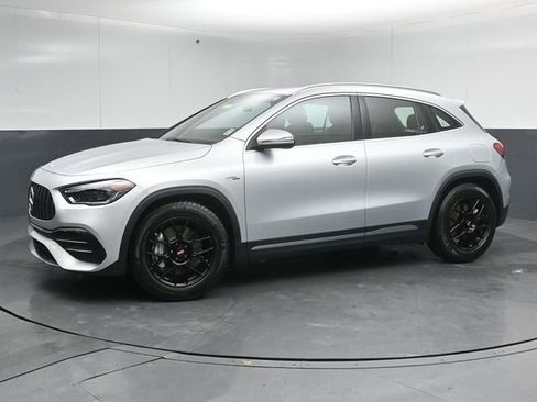 Used 2022 Mercedes-Benz GLA 35 AMG 4MATIC image 4