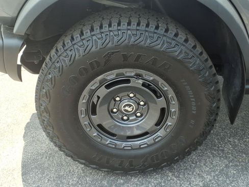 Certified 2025 Ford Bronco Badlands AWD/4WD image 10