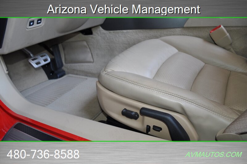 Used 2007 Chevrolet Corvette Convertible w/ Preferred Equipment Group RWD image 30