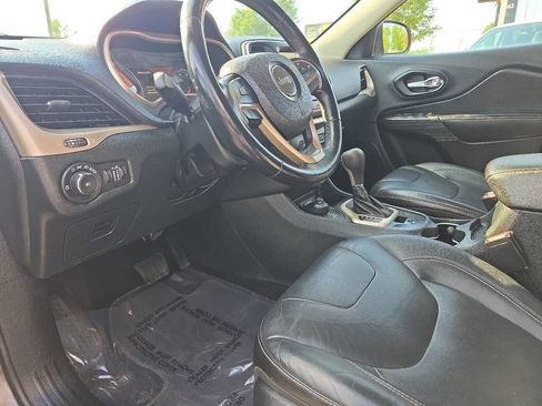 Used 2015 Jeep Cherokee Limited AWD/4WD image 10