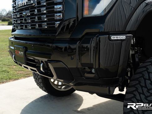 Used 2025 GMC Sierra 2500 Denali Ultimate image 19