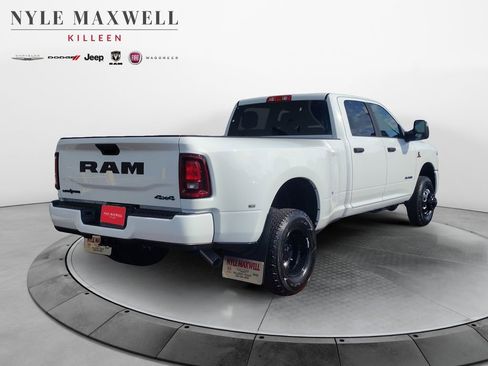 New 2026 RAM 3500 Big Horn AWD/4WD image 16