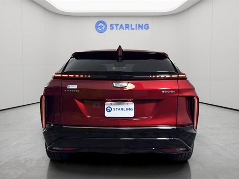 Used 2024 Cadillac Lyriq Luxury w/ LPO, Floor Liner Package image 7