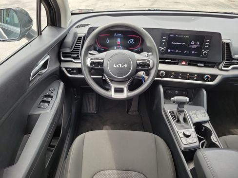 Used 2025 Kia Sportage LX FWD image 20