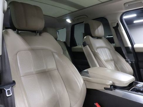 Used 2019 Land Rover Range Rover Sport HSE AWD/4WD image 29