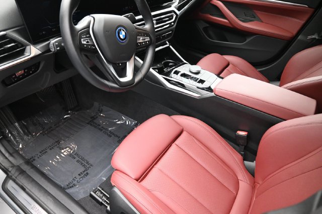 Certified 2024 BMW i4 eDrive35 w/ Premium Package RWD image 19