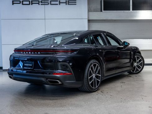 Certified 2025 Porsche Panamera RWD image 24