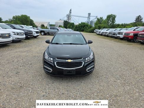 Used 2015 Chevrolet Cruze LT FWD image 2