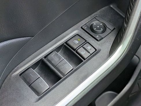 Used 2021 Toyota RAV4 XLE Premium FWD image 20