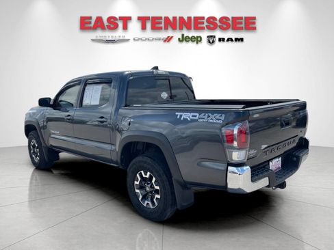 Used 2022 Toyota Tacoma TRD Off-Road AWD/4WD image 5