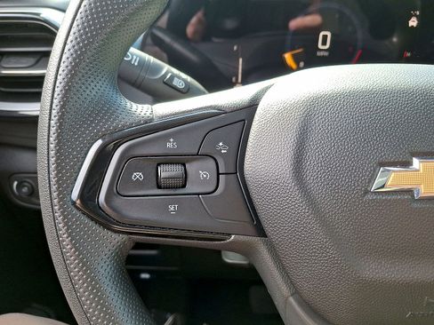 Used 2024 Chevrolet TrailBlazer LT FWD image 17