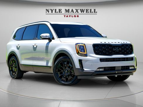 Used 2022 Kia Telluride SX w/ SX Prestige Package AWD/4WD image 2