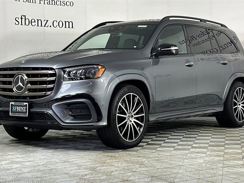 Used 2025 Mercedes-Benz GLS 450 4MATIC image 8