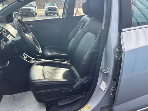 Used 2015 Chevrolet Sonic LTZ image 10