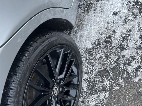 Used 2021 Toyota Camry XSE image 23