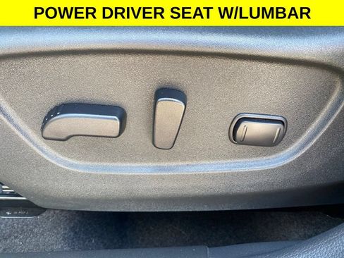 Used 2017 Nissan Rogue SV w/ SV Premium Package FWD image 11
