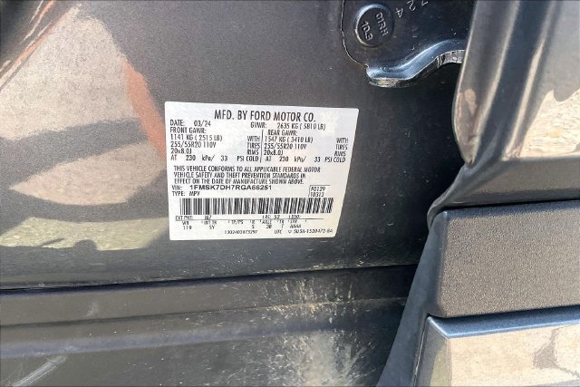 Used 2024 Ford Explorer XLT w/ Equipment Group 202A RWD image 17