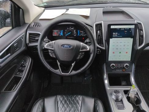 Used 2024 Ford Edge Titanium w/ Class II Trailer Tow Package AWD/4WD image 15