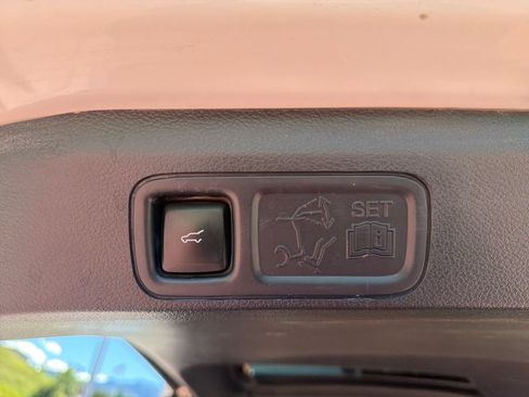 Used 2022 Ford Expedition Max Limited AWD/4WD image 29