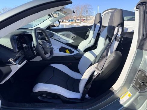 Certified 2023 Chevrolet Corvette Stingray Premium Conv w/ Z51 Performance Package image 12