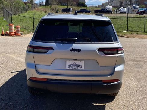 New 2026 Jeep Grand Cherokee L Limited w/ Limited Altitude Package RWD image 31