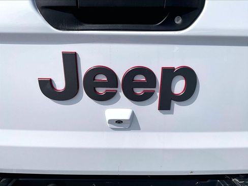 Used 2023 Jeep Gladiator Rubicon w/ Cold Weather Group image 28