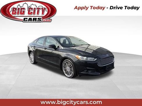 Used 2015 Ford Fusion SE w/ Equipment Group 202A image 1