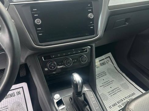 Used 2018 Volkswagen Atlas SE FWD image 14