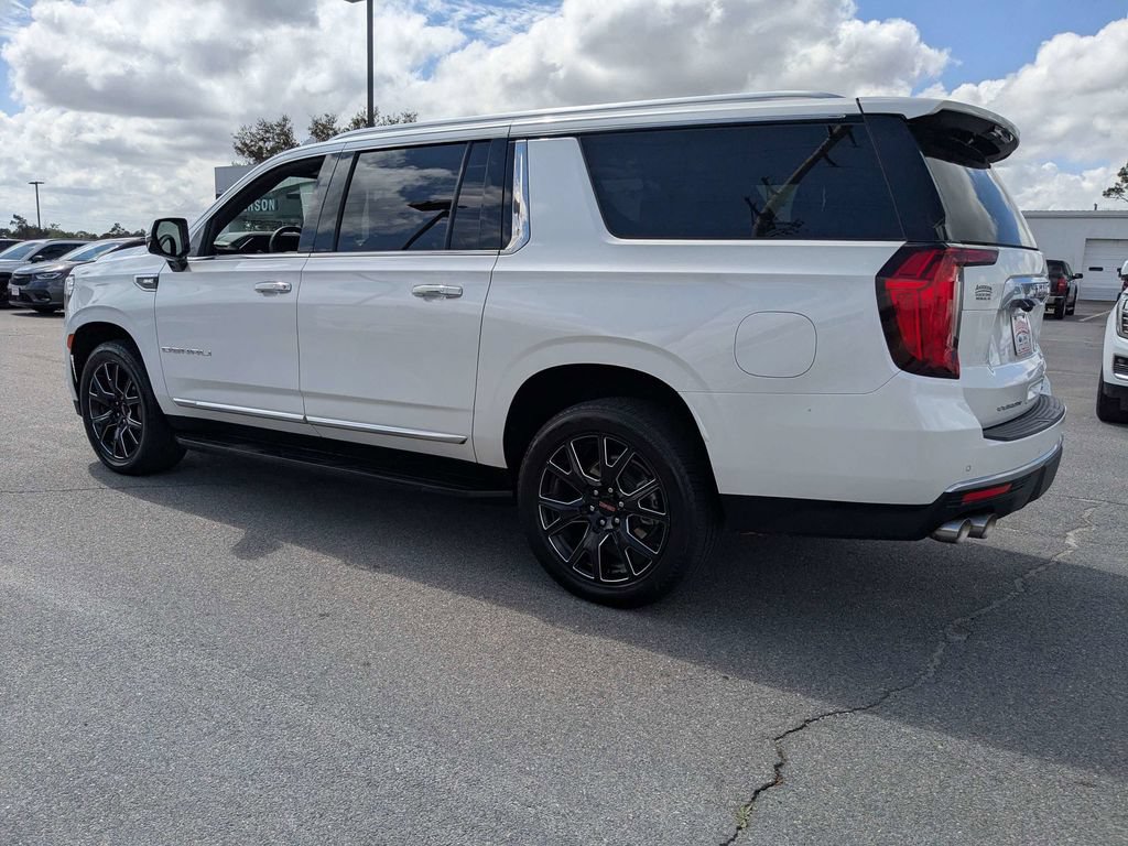 Used 2023 GMC Yukon XL Denali AWD/4WD image 6