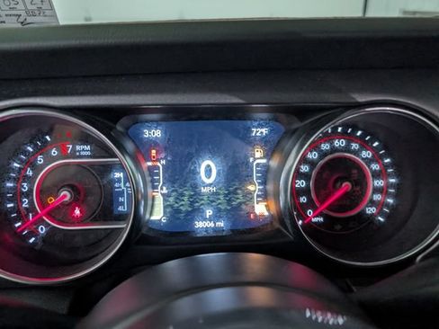 Used 2022 Jeep Gladiator Mojave w/ LED Lighting Group AWD/4WD image 14