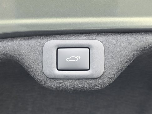 New 2025 Lexus ES 300h w/ Luxury Package image 13