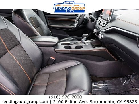Used 2022 Nissan Altima 2.5 SR image 16