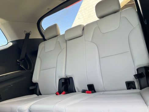 Used 2020 Kia Telluride EX image 11