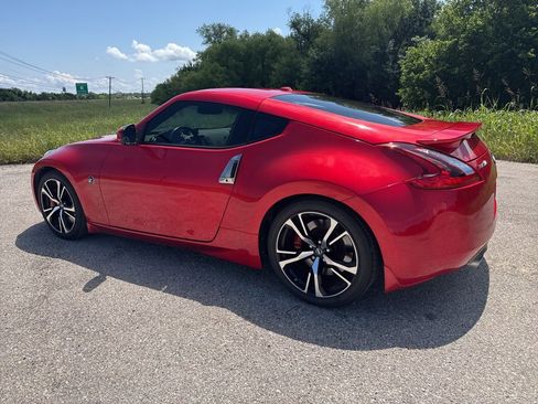 Used 2020 Nissan 370Z Touring Sport RWD image 5