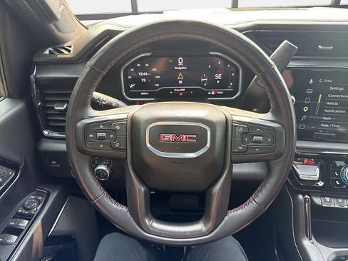 Used 2025 GMC Sierra 2500 AT4X AWD/4WD image 29