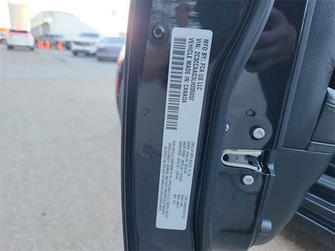 Used 2020 Chrysler 300 Touring w/ Sport Appearance Package image 34