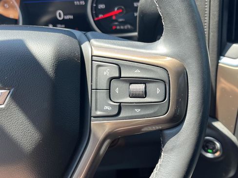 Used 2018 Chevrolet Colorado ZR2 w/ LPO, Premium Interior Package AWD/4WD image 11
